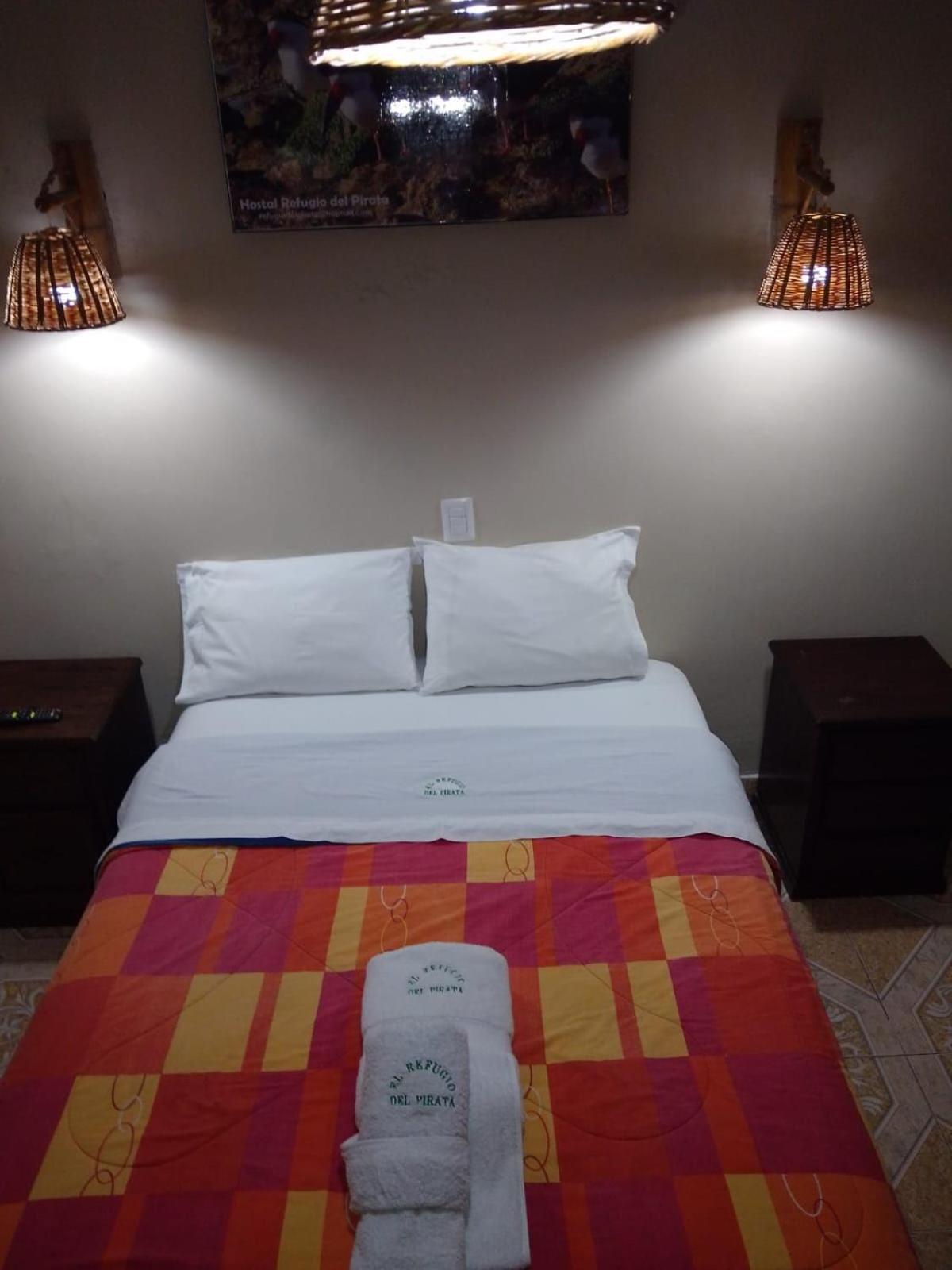 Hostal Refugio Del Pirata Paracas Extérieur photo
